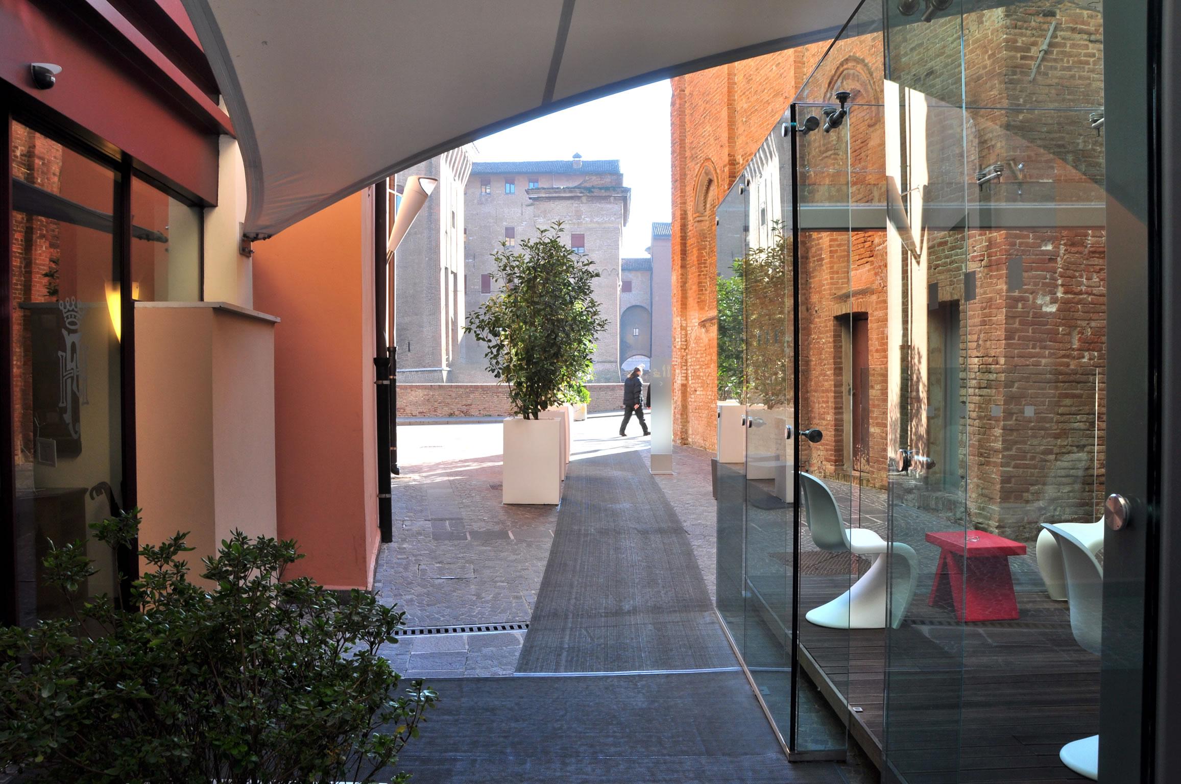 Mercure Ferrara Hotel Esterno foto