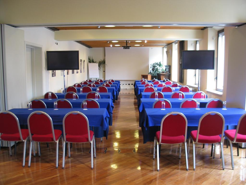 Mercure Ferrara Hotel Esterno foto
